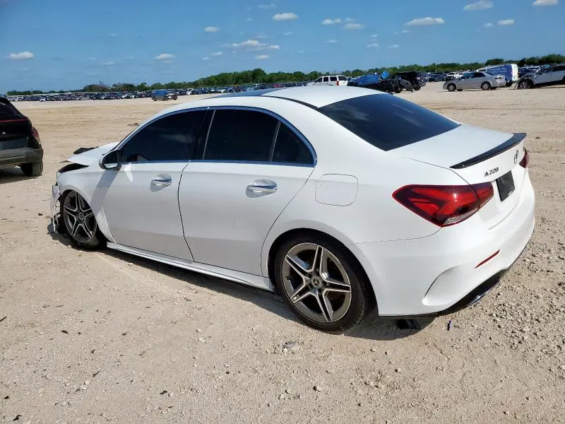 2019 MERCEDES-BENZ A 220 4MATIC  