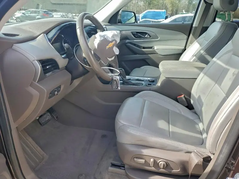 2020 CHEVROLET TRAVERSE LT  