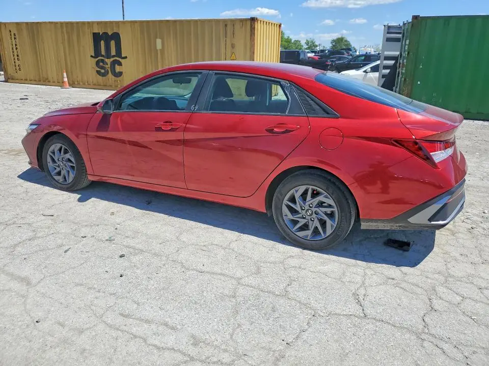 2024 HYUNDAI ELANTRA SEL  