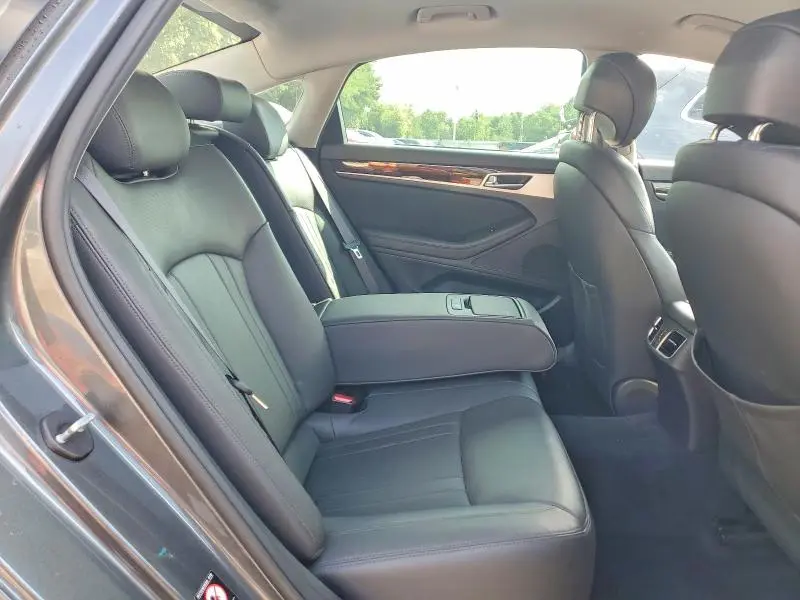 2019 GENESIS G80 3.8  
