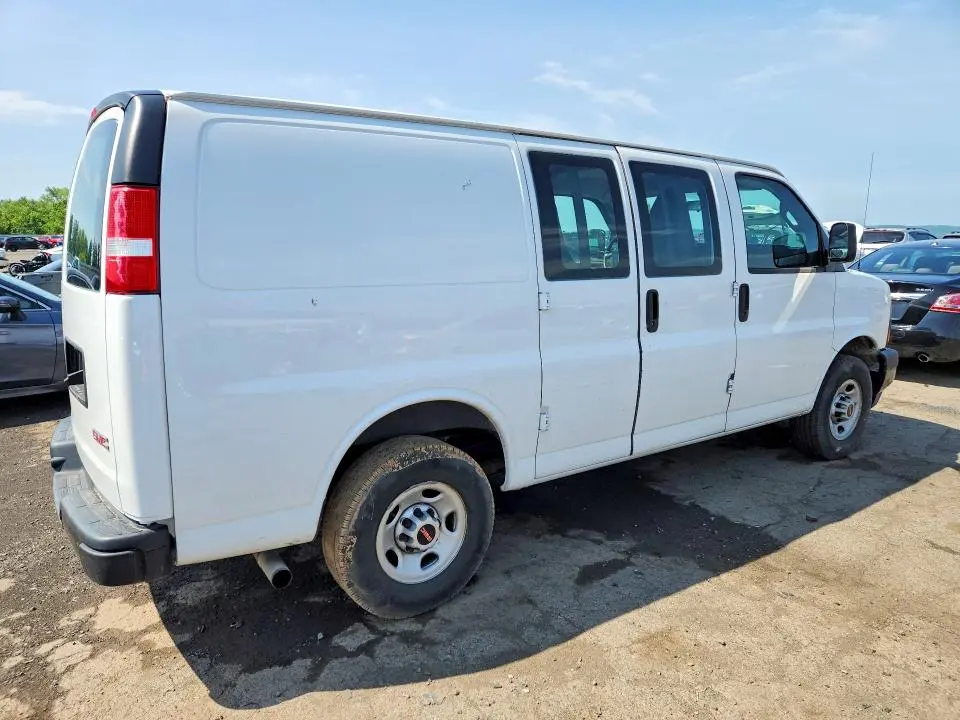 2023 GMC SAVANA G3500  