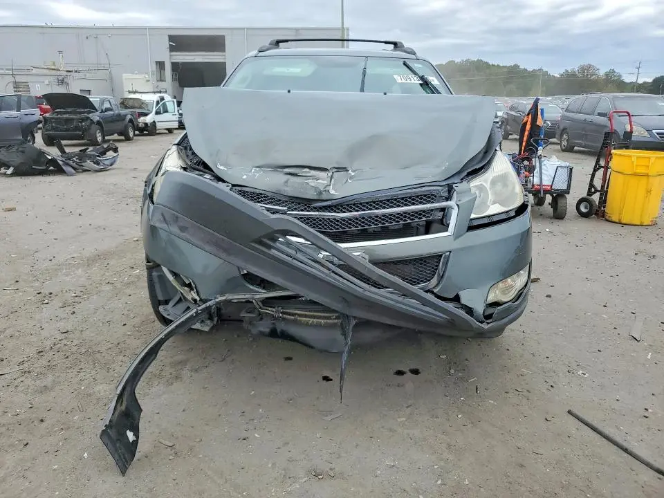 2011 CHEVROLET TRAVERSE LT  
