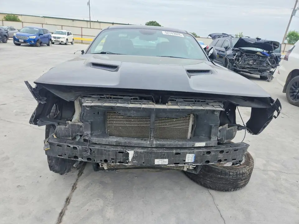 2017 DODGE CHALLENGER SXT  