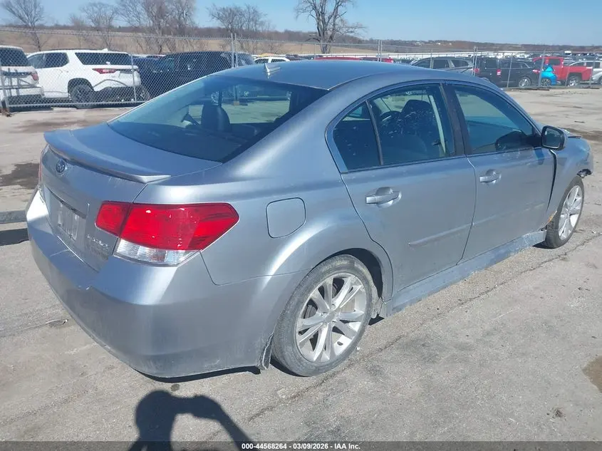 2013 SUBARU LEGACY 2.5I LIMITED