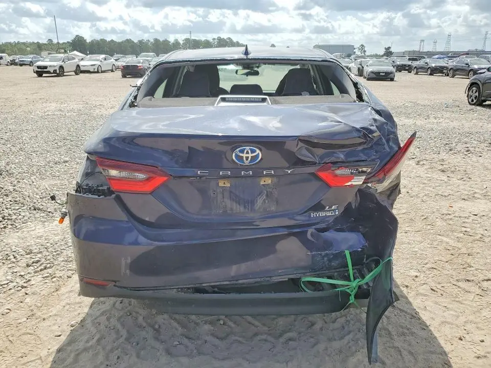 2022 TOYOTA CAMRY LE  