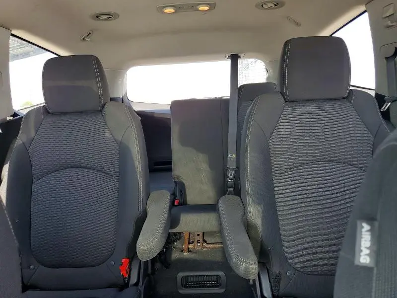 2016 CHEVROLET TRAVERSE LT  
