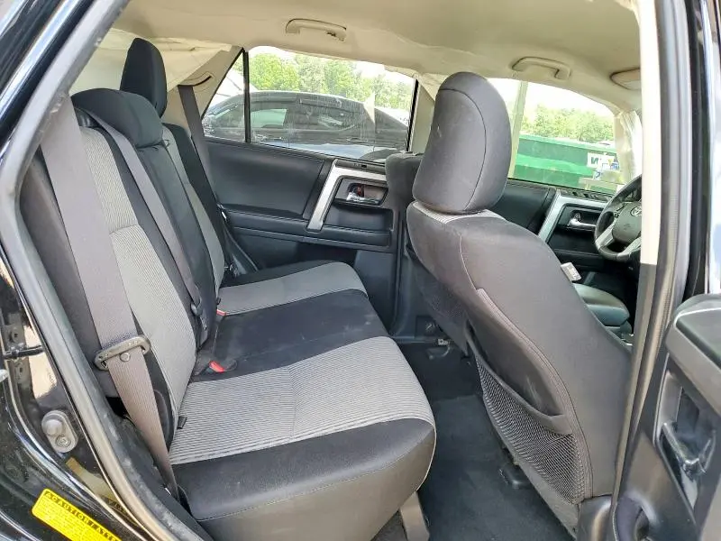 2023 TOYOTA 4RUNNER SR5  