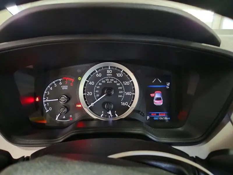2021 TOYOTA COROLLA LE  