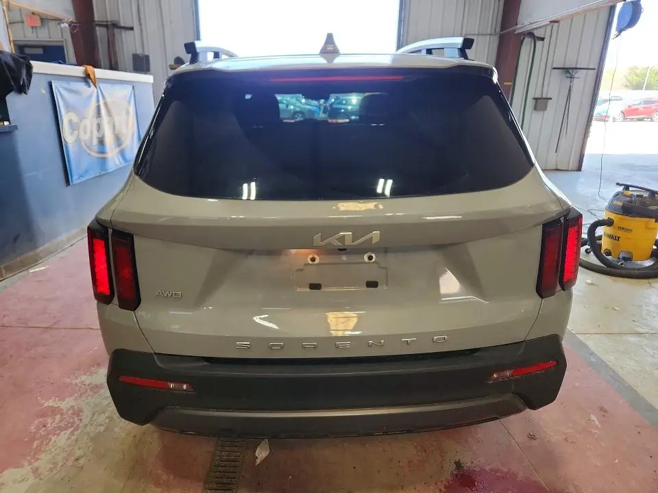 2022 KIA SORENTO S  