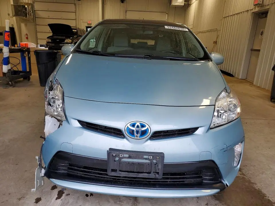 2014 TOYOTA PRIUS THREE  
