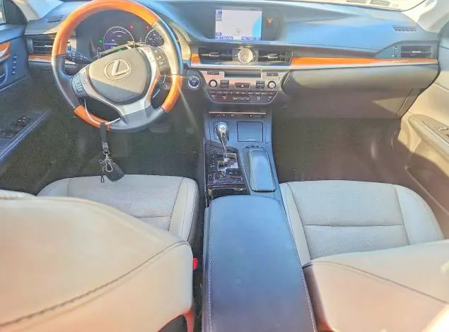 2013 LEXUS ES 300H  