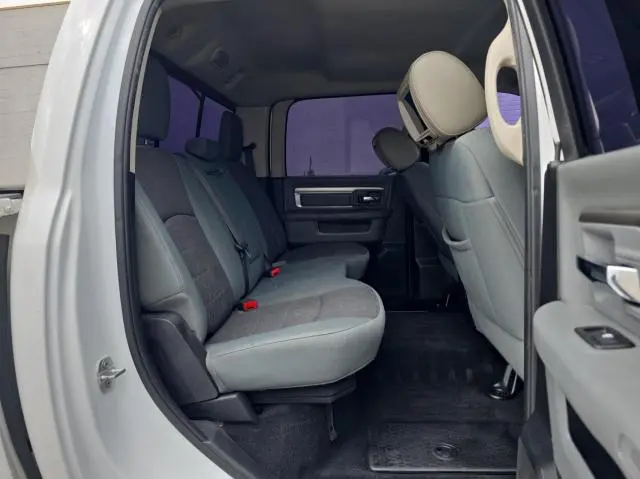 2015 RAM 1500 SLT  