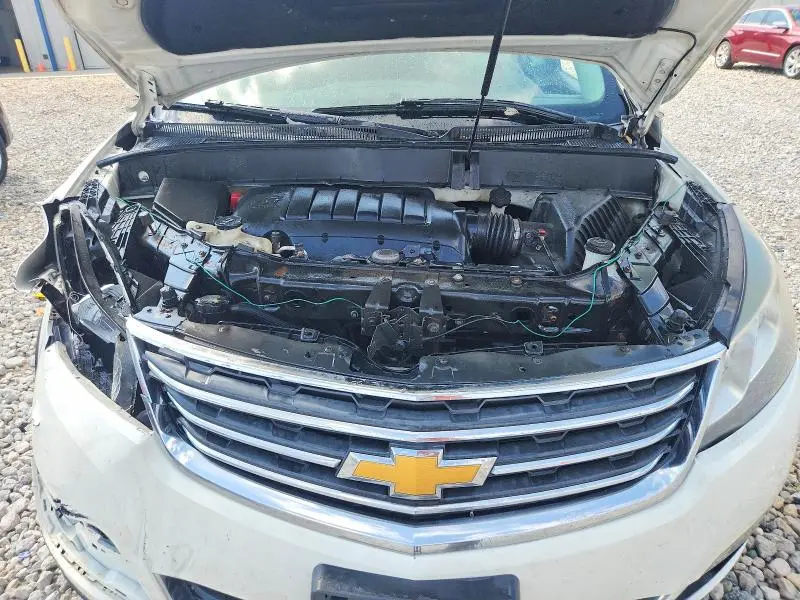 2013 CHEVROLET TRAVERSE LT  