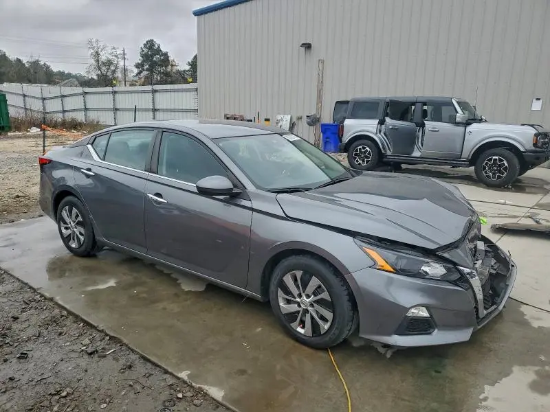 2022 NISSAN ALTIMA S  