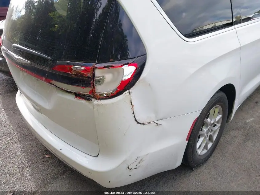 2022 CHRYSLER PACIFICA TOURING L