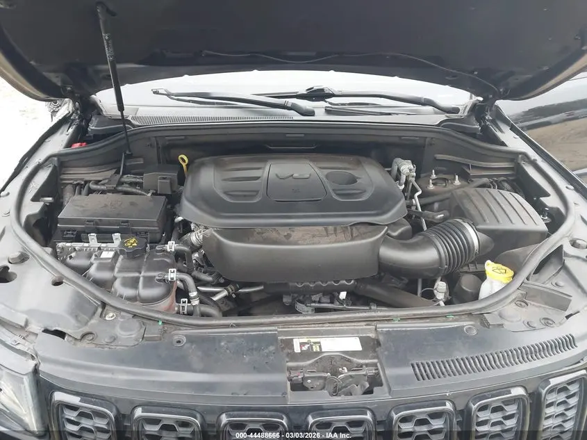 2020 JEEP GRAND CHEROKEE UPLAND 4X4