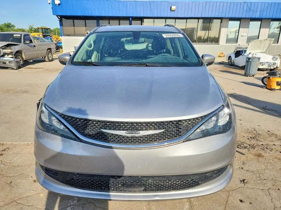 2021 CHRYSLER VOYAGER LXI  