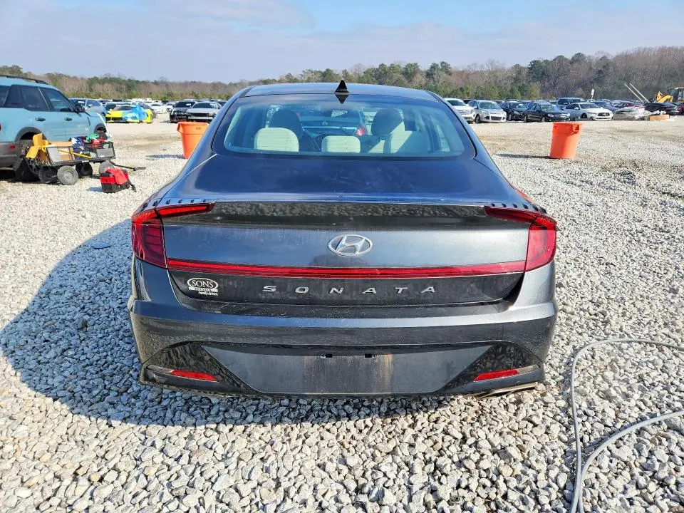 2022 HYUNDAI SONATA SEL  