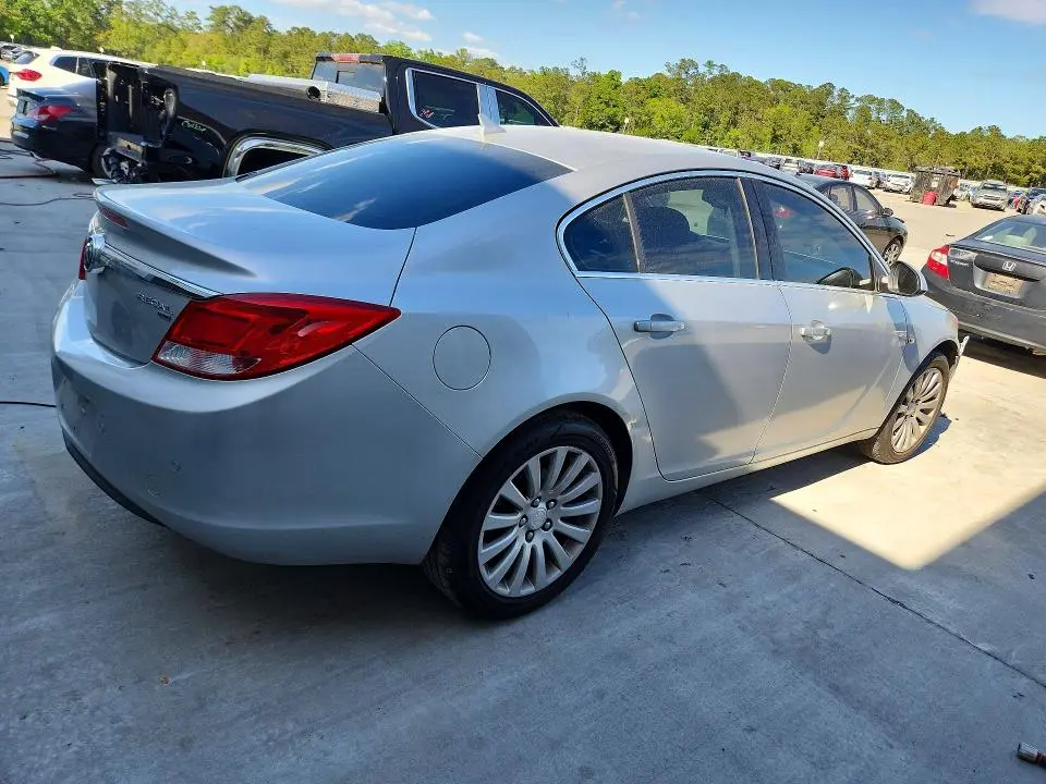 2011 BUICK REGAL CXL  