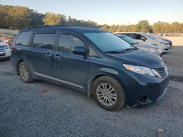 2012 TOYOTA SIENNA XLE