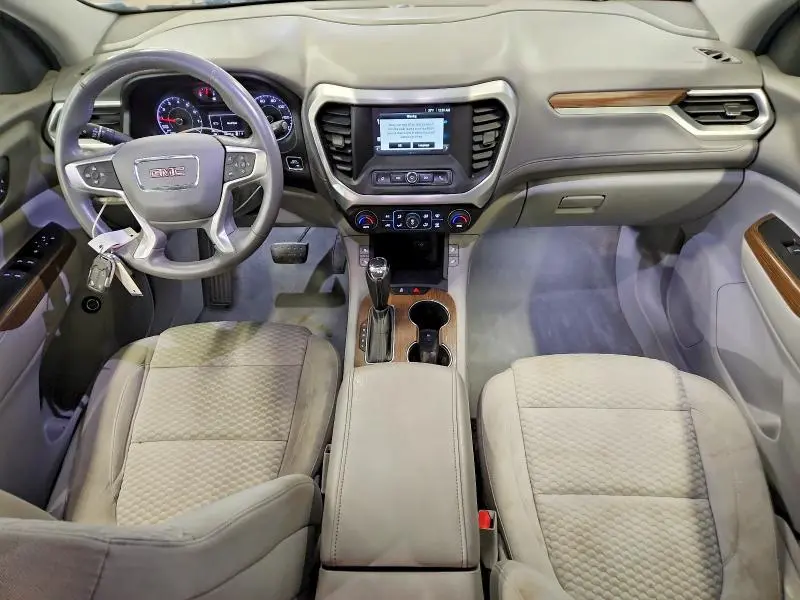 2017 GMC ACADIA SLE  