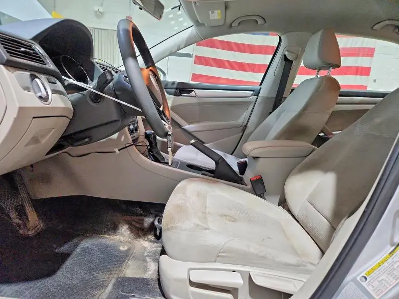 2016 VOLKSWAGEN PASSAT S  