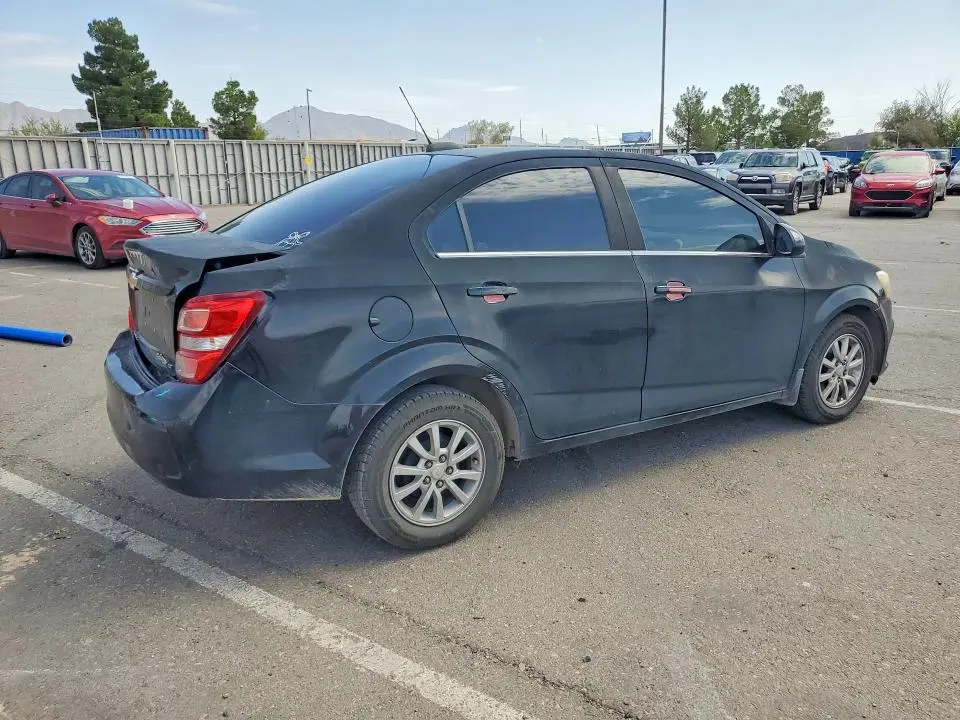 2017 CHEVROLET SONIC LT  