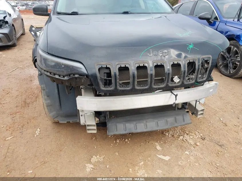 2019 JEEP CHEROKEE LATITUDE FWD