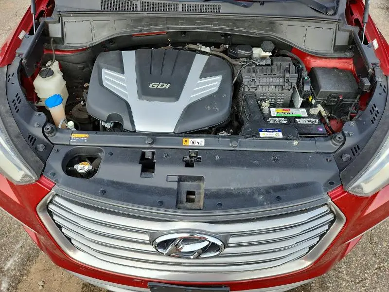 2017 HYUNDAI SANTA FE SE  