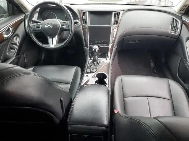 2018 INFINITI Q50 LUXE  