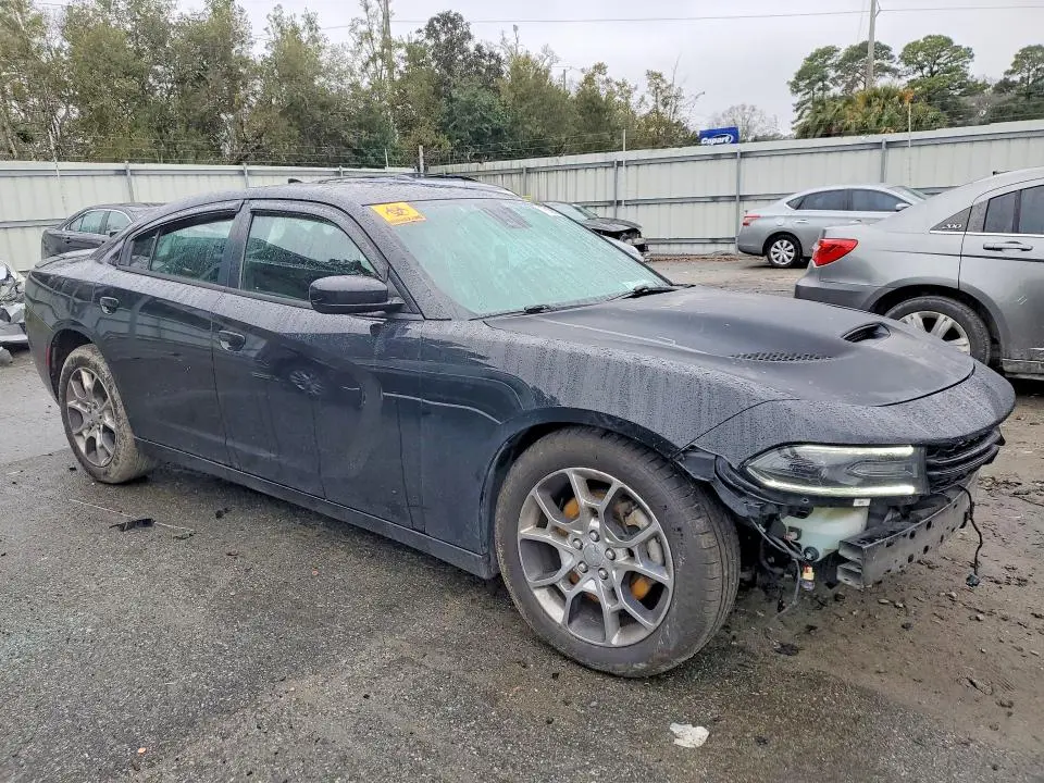 2015 DODGE CHARGER SXT  