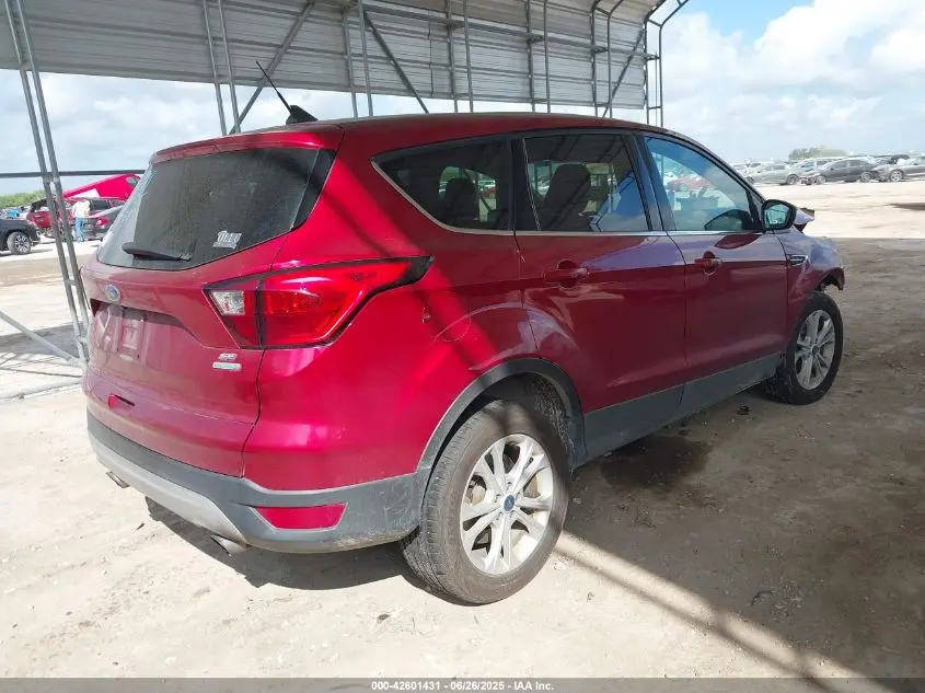 2019 FORD ESCAPE SE
