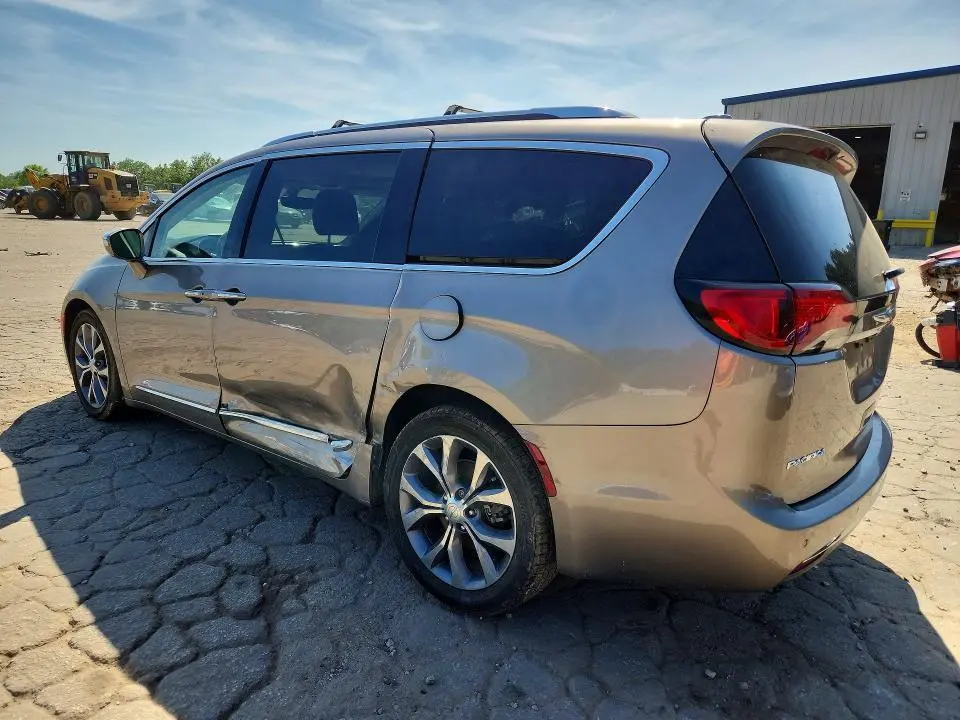 2018 CHRYSLER PACIFICA LIMITED  