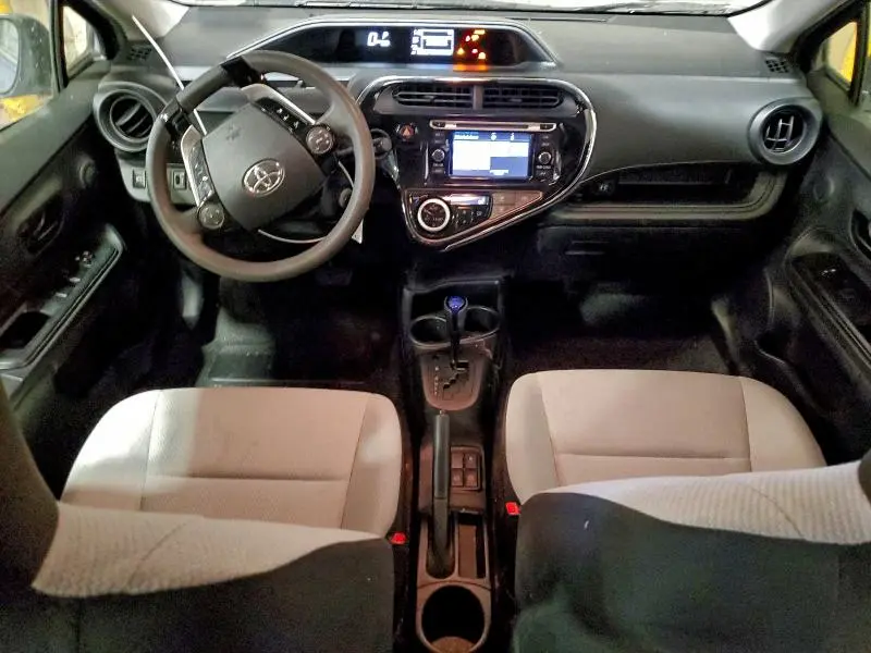 2018 TOYOTA PRIUS C   