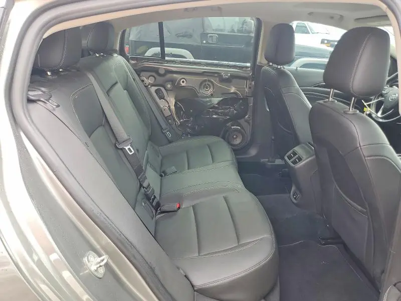 2018 BUICK REGAL ESSENCE  