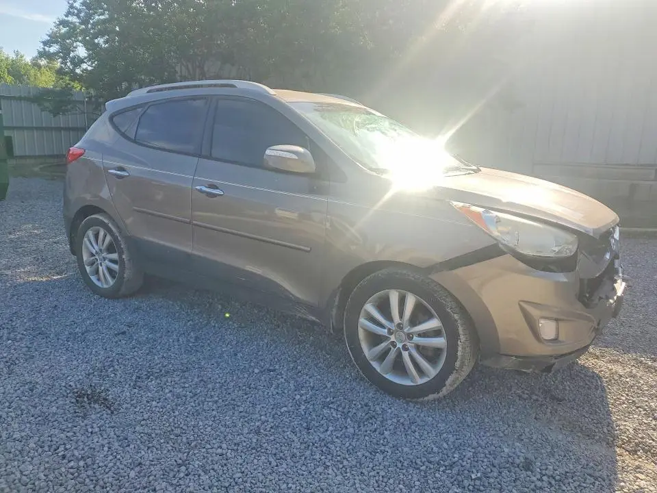 2013 HYUNDAI TUCSON LIMITED  