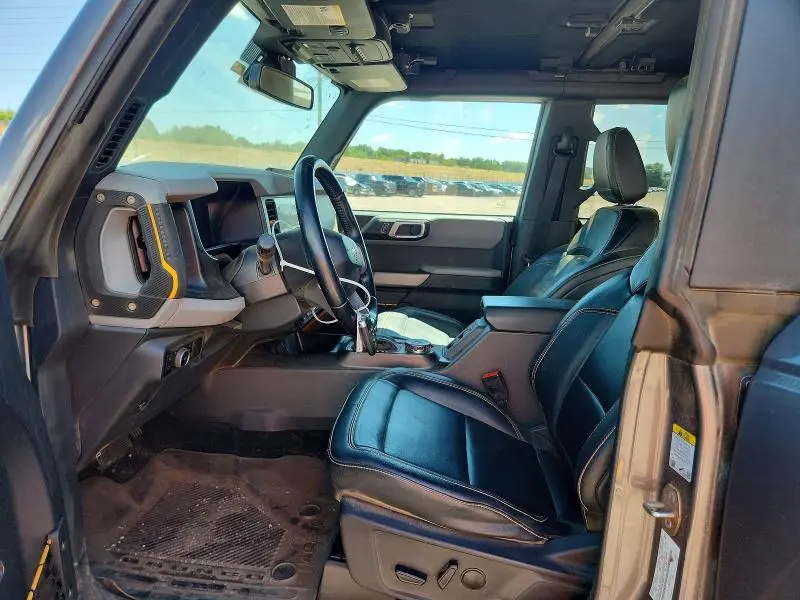 2023 FORD BRONCO BASE  