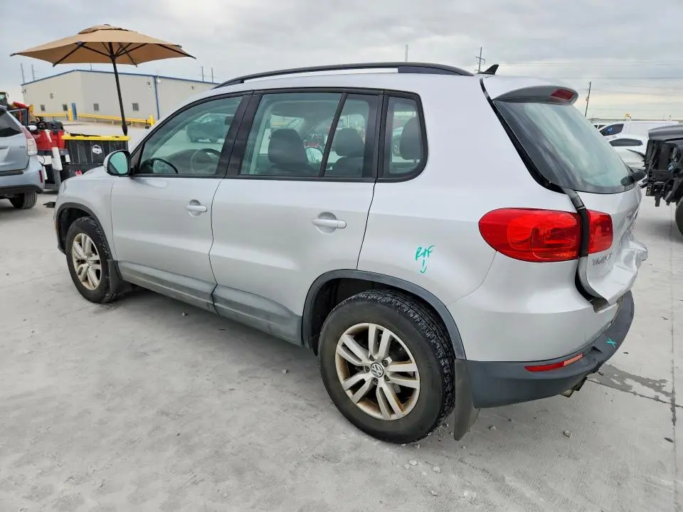 2015 VOLKSWAGEN TIGUAN S  