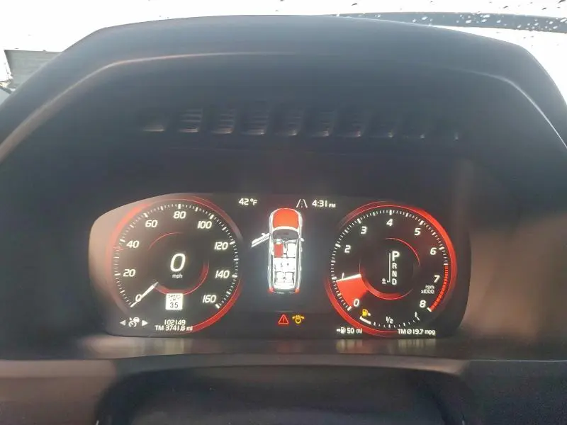 2019 VOLVO XC90 T6 MOMENTUM  