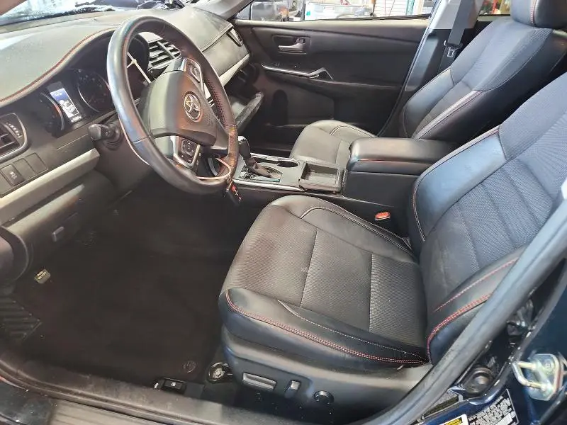 2017 TOYOTA CAMRY SE  