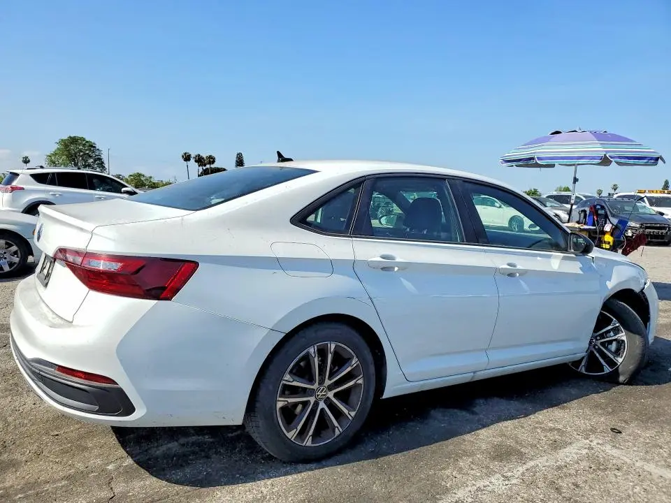 2024 VOLKSWAGEN JETTA SPORT  