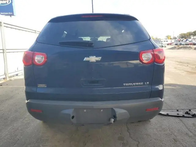 2011 CHEVROLET TRAVERSE LS  