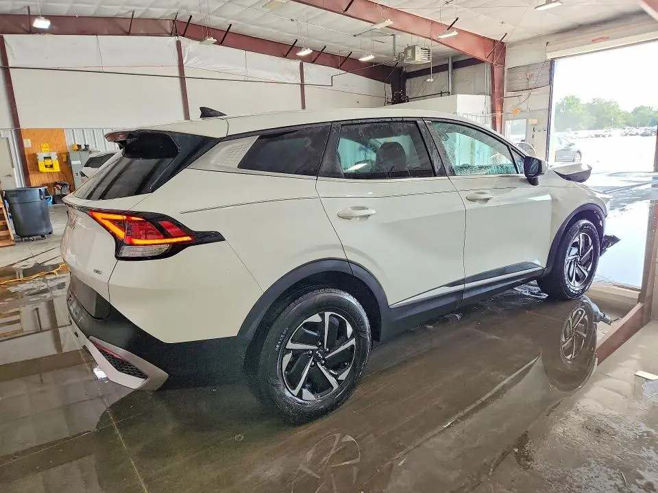 2023 KIA SPORTAGE LX  