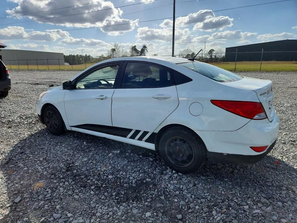 2015 HYUNDAI ACCENT GLS  