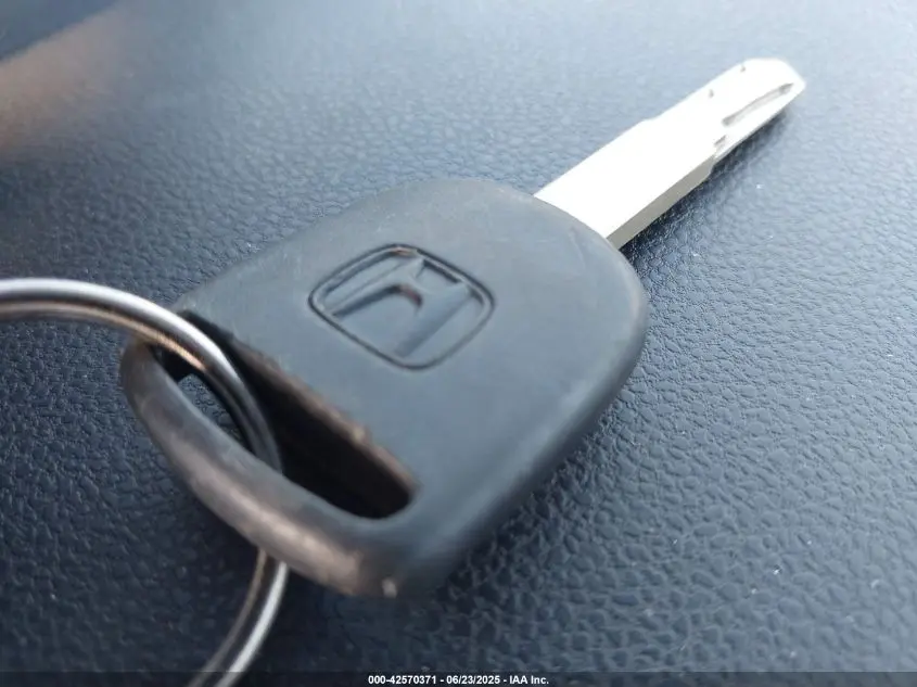 2010 HONDA FIT  