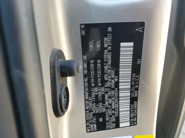 2017 TOYOTA SIENNA LE  