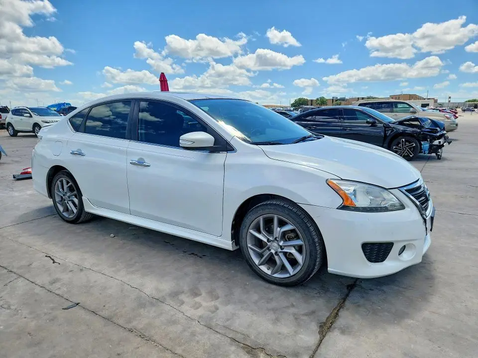 2015 NISSAN SENTRA SR  