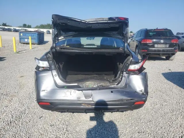 2021 NISSAN VERSA S  