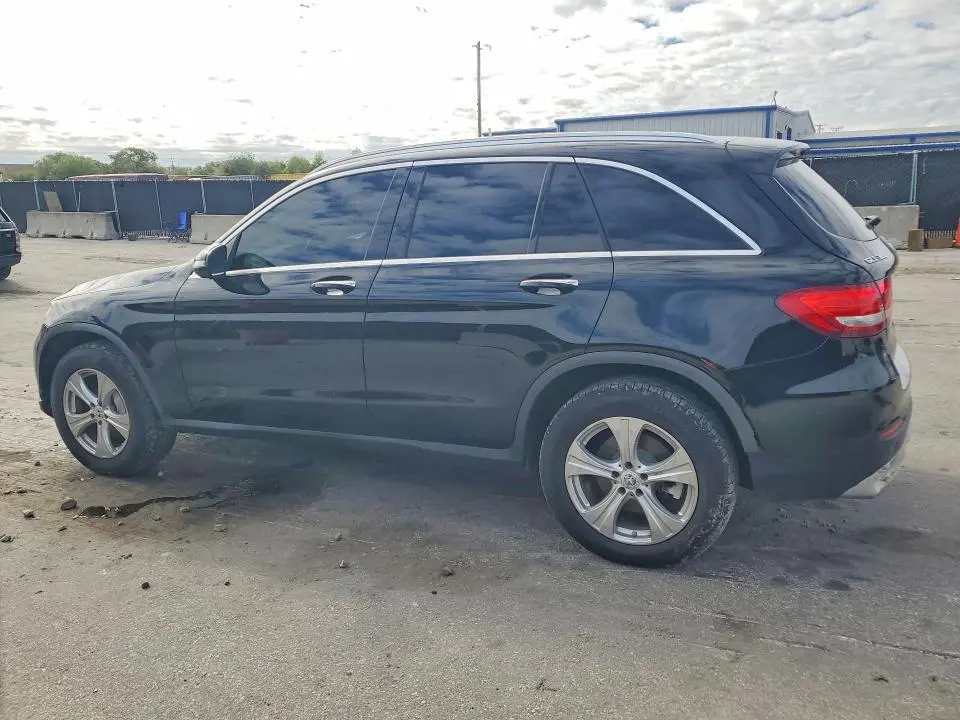 2018 MERCEDES-BENZ GLC 300  