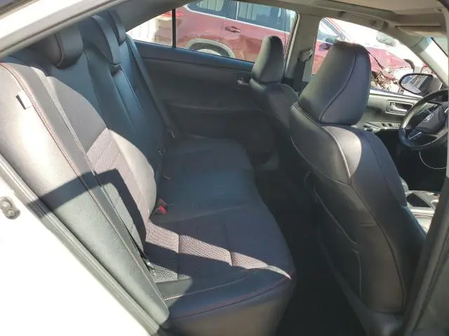 2016 TOYOTA CAMRY LE  